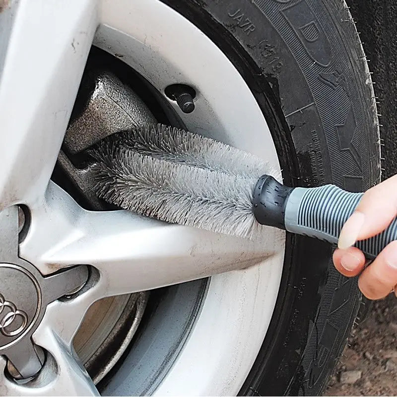 Microfiber Wheel Cleaning Brush - Soft Tire & Rim Detailing Tool
